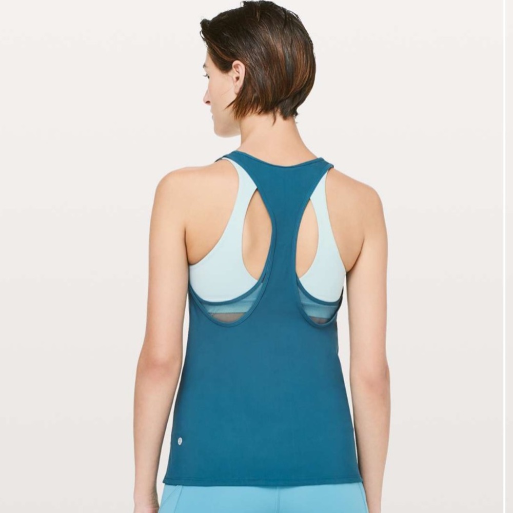 🍋NWOT Lululemon Cross Conditioning 2-In-1 Tank 
Carbon Blue / Blue Haze - Picture 2 of 8